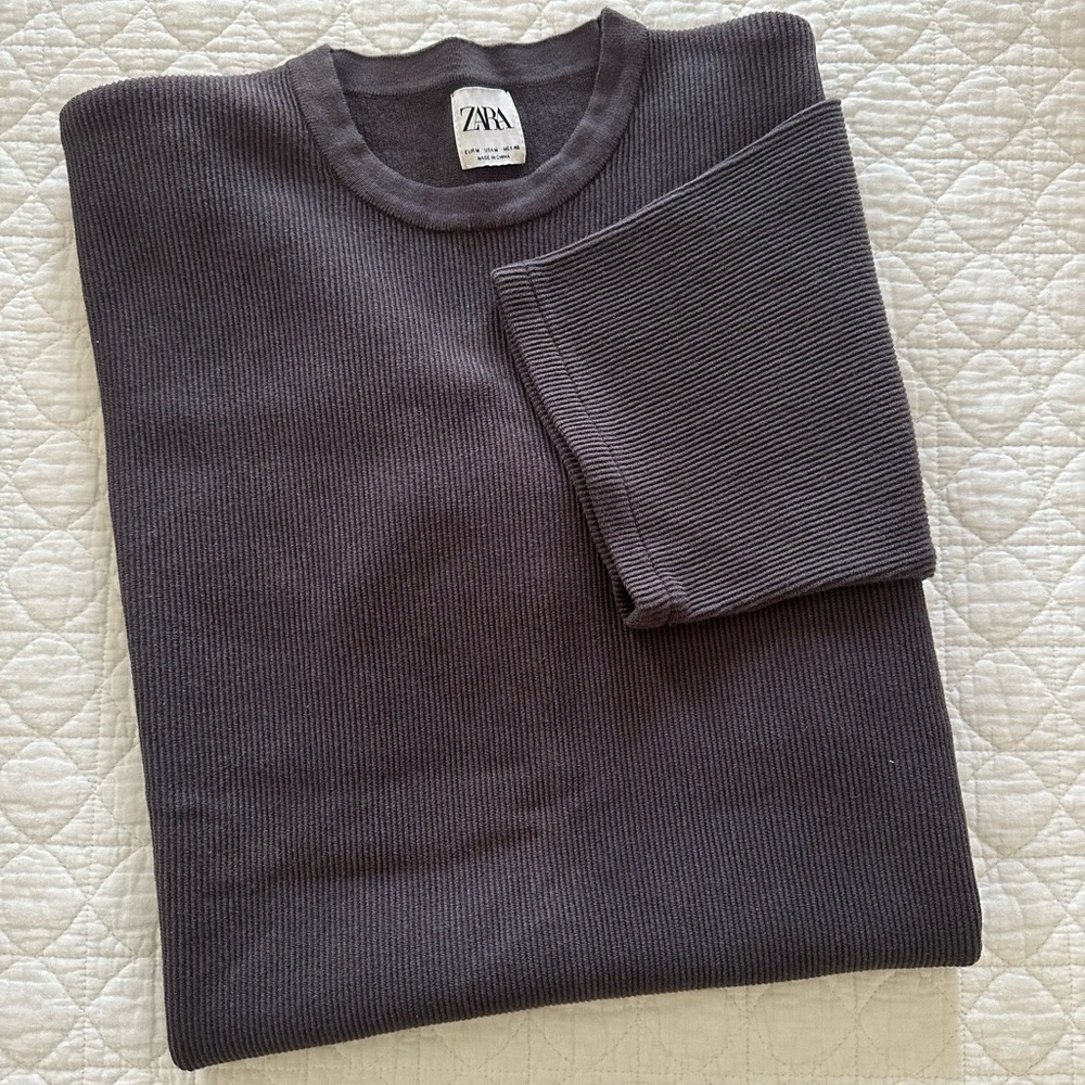 Zara charcoal gray knit t-shirt